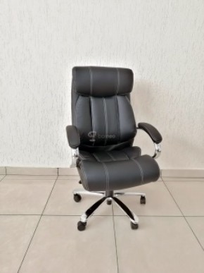 Кресло Barneo K-303 для руководителя (черная экокожа) в Копейске - kopejsk.ok-mebel.com | фото 1