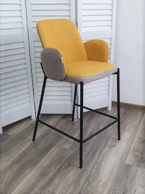 Полубарный стул NYX (H=65cm) VF106 желтый / VF120 серый М-City в Копейске - kopejsk.ok-mebel.com | фото