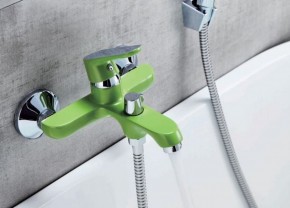 Смеситель для ванны Accoona A6366K (зеленый) в Копейске - kopejsk.ok-mebel.com | фото 2