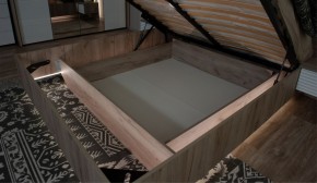 Спальня Джулия Кровать 160 МИ с подъемным механизмом Дуб крафт серый в Копейске - kopejsk.ok-mebel.com | фото 3